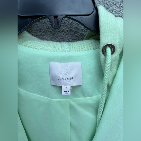 CINQ À SEPT Hooded Khloe Jacket In Green Papaya - Picture 7 of 10